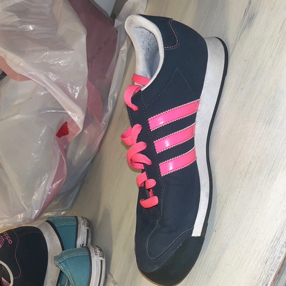 Adidas Samoa women’s 7